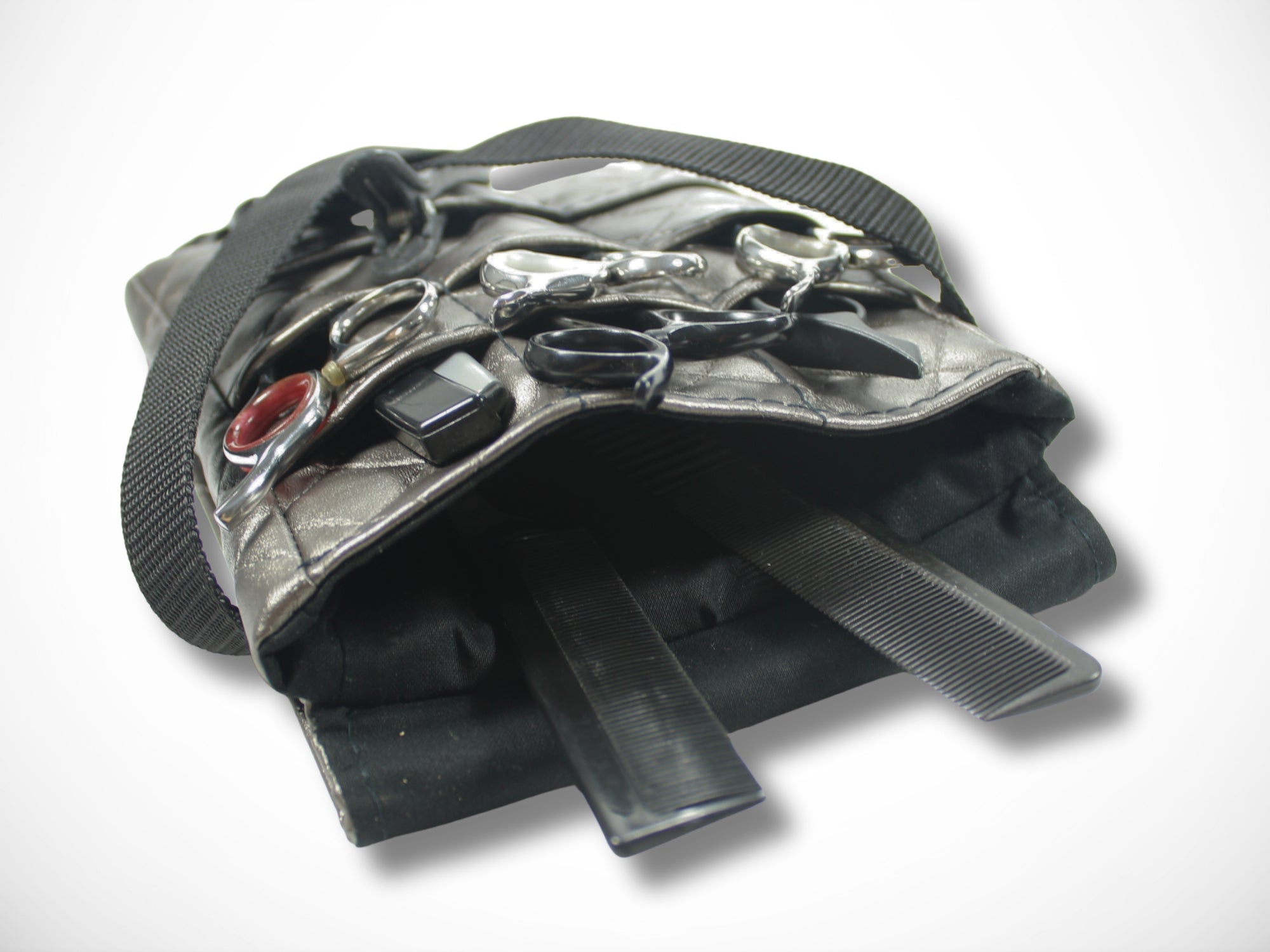 Friseur Werkzeugtasche für Friseurin im Friseursalon aus gestepptem Kunstleder in Platin